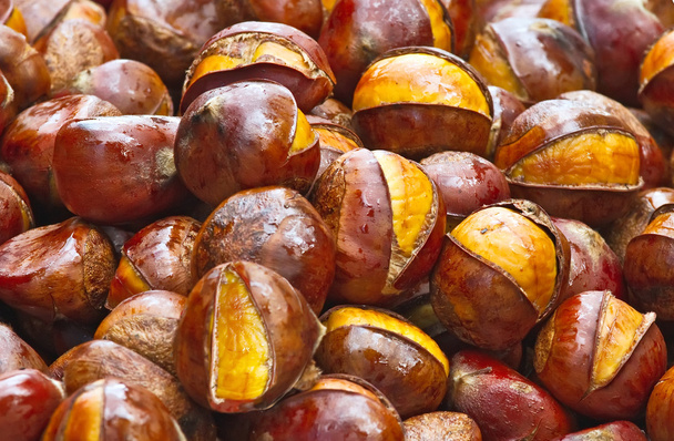 Popular Chinese snack stir fried chestnuts with sugar - Photo, Image