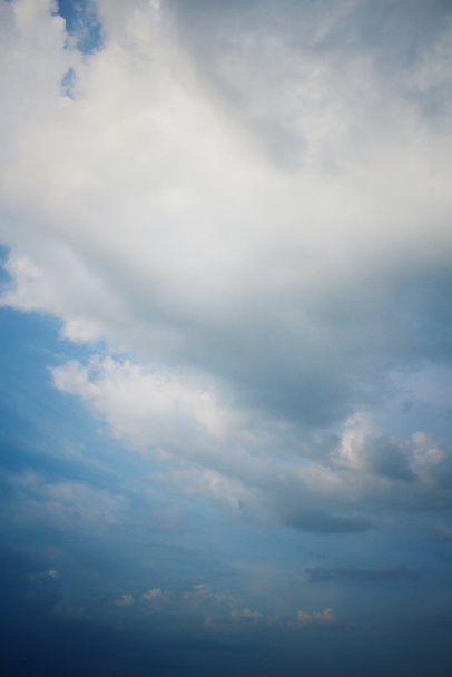 Stormy clouds on spring - overcast sky - Valokuva, kuva