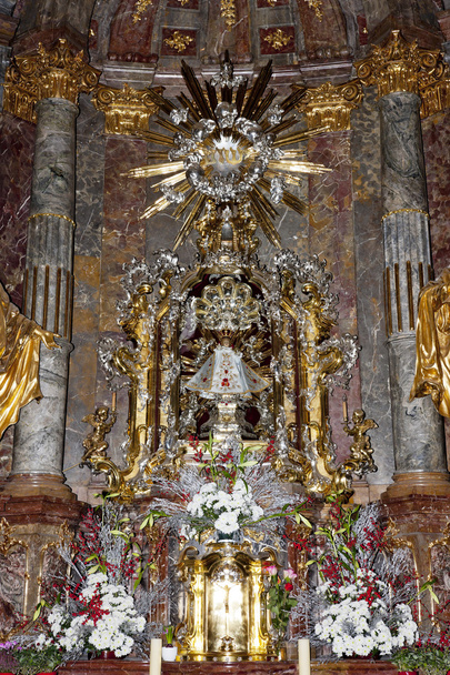Intérieur de l'église Sainte Marie avec Jésus Enfant De Prague, Th
 - Photo, image