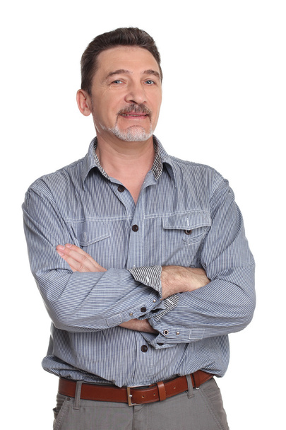  homme d'âge moyen avec chemise grise
 - Photo, image
