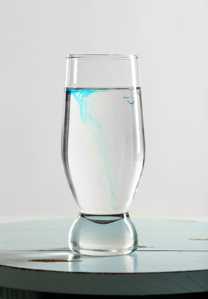 Glass of water on table - Foto, Bild
