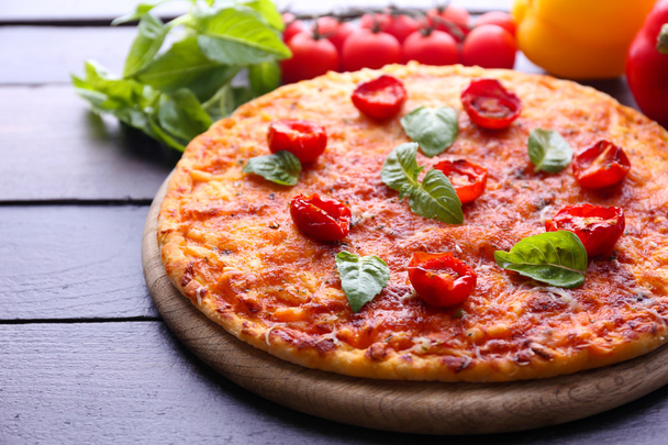 Pizza with cherry tomatoes - Photo, image