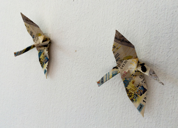Pájaros de papel plegado
 - Foto, Imagen