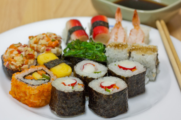 Nahaufnahme von Sushi-Set - Foto, Bild