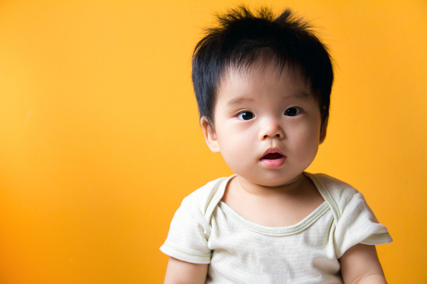 Asiático bebê menina
 - Foto, Imagem