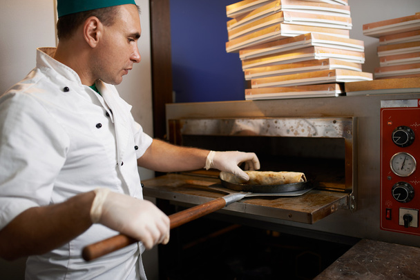  gets baked roll with oven - Fotoğraf, Görsel