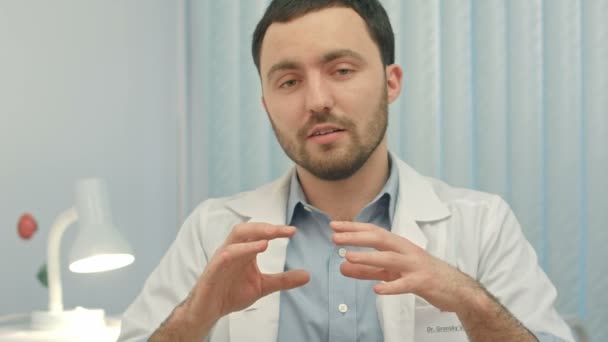 Doctor say on Camera at hospital - Video, Çekim