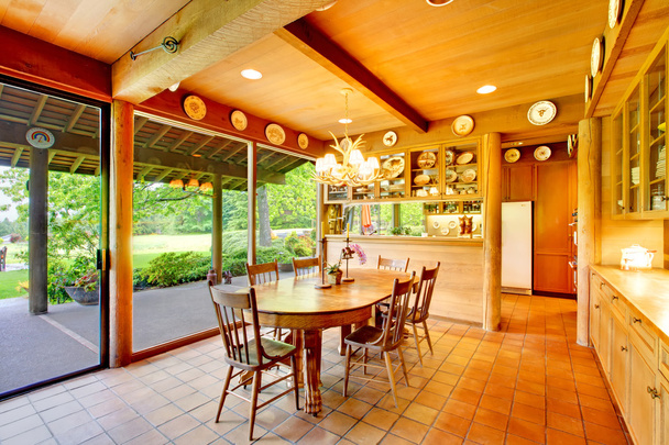 Dining room with green view and windows wall - Φωτογραφία, εικόνα