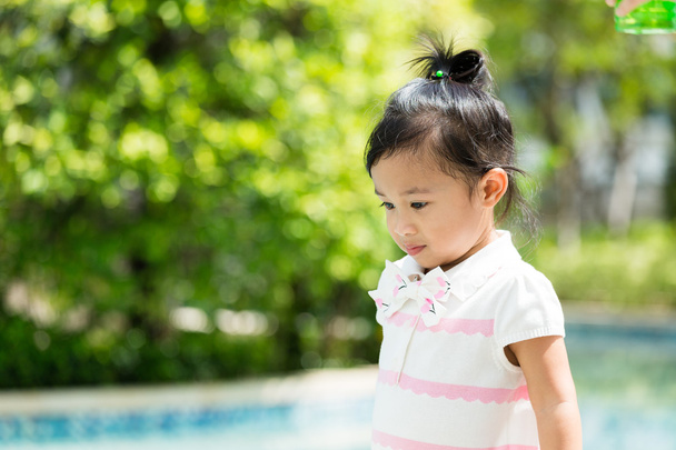 carino poco asiatico bambino ragazza
 - Foto, immagini