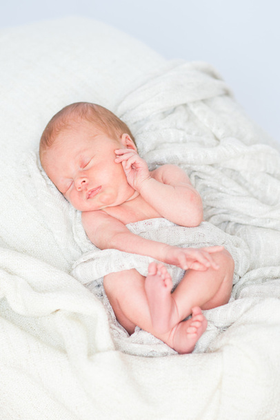 newborn baby sleeping - Fotoğraf, Görsel