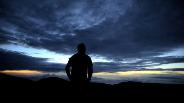 Захід сонця над гори mt Мауна-Кеа - Кадри, відео