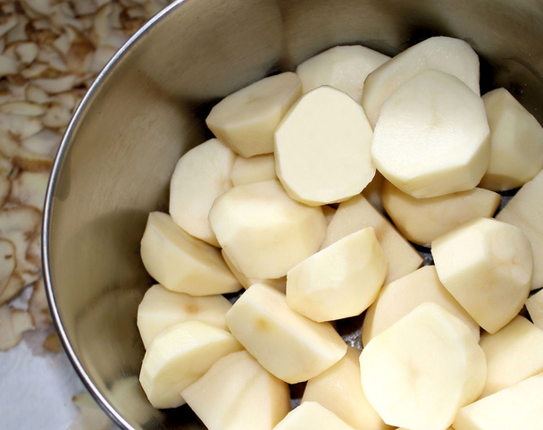 aardappelen in de pot koken - Foto, afbeelding