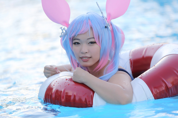 Chica asiática cosplay con traje de baño
 - Foto, Imagen