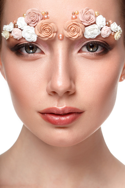 beauty model portrait with creative eyebrows - Zdjęcie, obraz