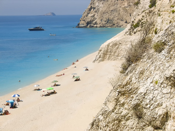 Красивый пляж Egremni в Лефкада Греция
. - Фото, изображение