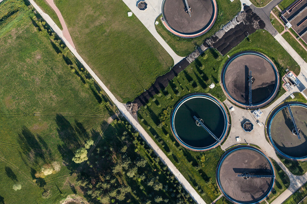 kanalizasyon arıtma tesisi havadan görünümü - Fotoğraf, Görsel