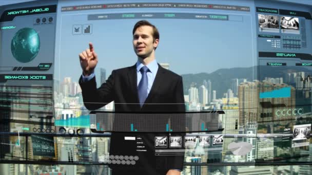 homme d'affaires sur le toit gratte-ciel opérant la technologie 3D
 - Séquence, vidéo