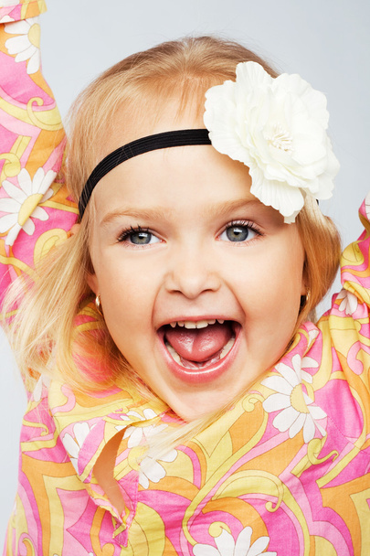 Joyful little girl - Φωτογραφία, εικόνα