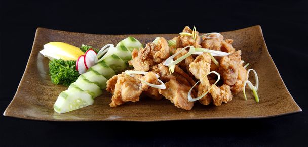 Estilo japonés pollo frito karaage
 - Foto, imagen