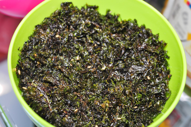 Algues séchées coréennes dans un bol
 - Photo, image