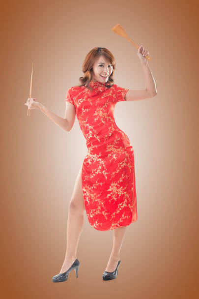 Femme chinoise robe cheongsam traditionnelle
 - Photo, image