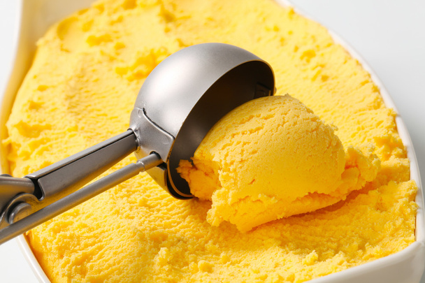 Yellow ice cream  - Fotoğraf, Görsel
