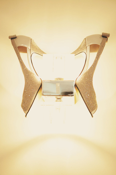 Красиве взуття з лампочкою
 - Фото, зображення