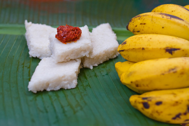 Kiribath, El arroz con leche es un alimento tradicional de Sri Lanka
 - Foto, imagen