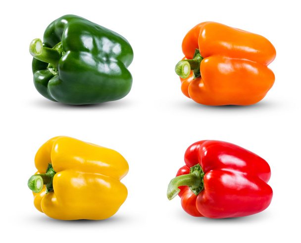 Sada kolekce čerstvá zelenina, zelená, žlutá, červená a oranžová paprika izolovaných na bílém pozadí - Fotografie, Obrázek