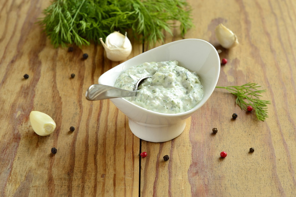 Cucumber sauce with yogurt, garlic, dill tzatziki - Фото, изображение