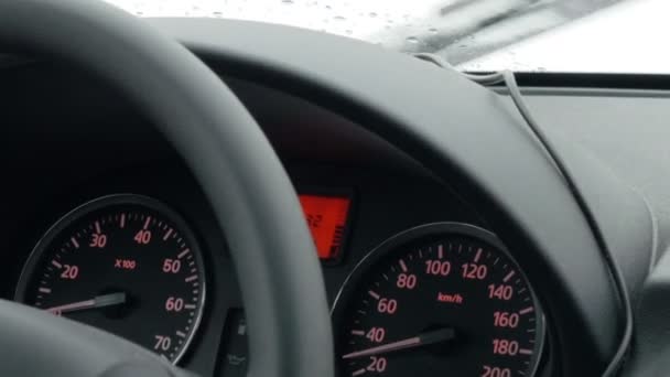 Timelapse voor het besturen van een auto op lage snelheid - Video