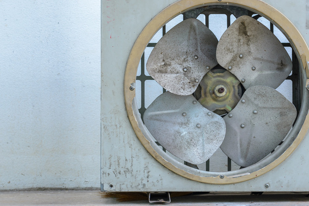 Old rusty air conditioner. wall background - Φωτογραφία, εικόνα