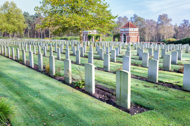 オランダのカナダ戦争の墓地 - 写真・画像