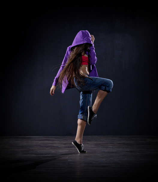 Chica bailarina moderna (ver normal
) - Foto, imagen