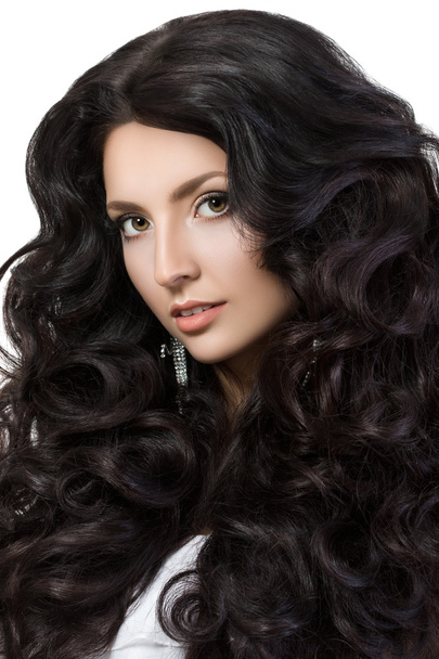 Портрет элегантной женщины с красивыми черными волосами
 - Фото, изображение