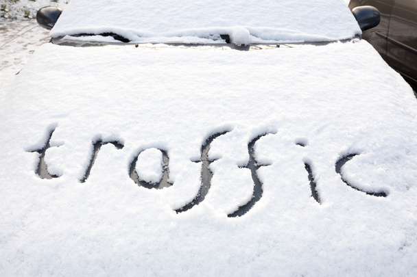 A motorháztető az autó hó szó kereskedelme - Fotó, kép