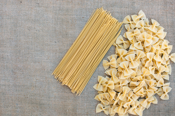 cooking macaroni pasta - Foto, afbeelding