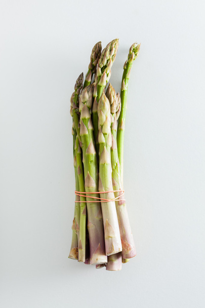 fresh asparagus stems - 写真・画像