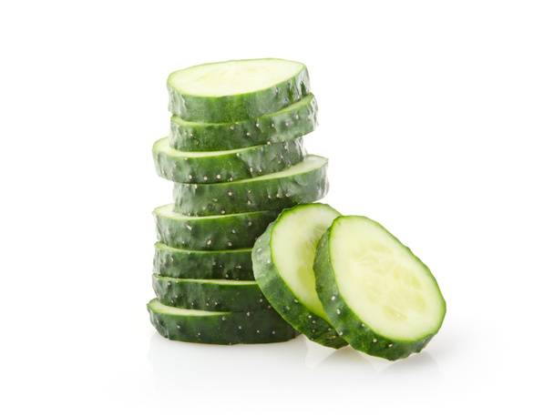 stapel plakjes komkommer - Foto, afbeelding