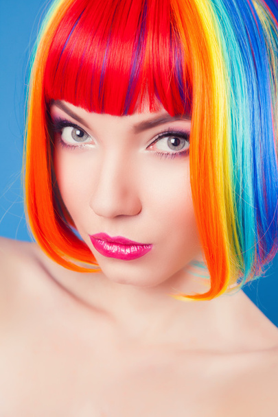 Woman wearing colorful wig - Foto, Imagem