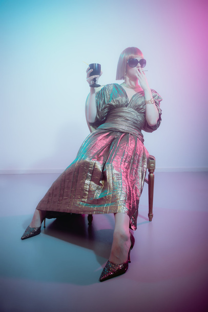 Retro Glam Woman with Wine Glass - Φωτογραφία, εικόνα