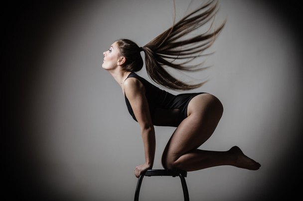 Atletic woman posing - Photo, Image