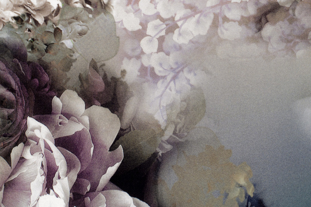 Materiál hedvábí světle růžová s bílými květy. Flower Fabric pozadí, Fragment vzoru textilní barevné retro gobelín s florálním ornamentem užitečná jako pozadí - Fotografie, Obrázek