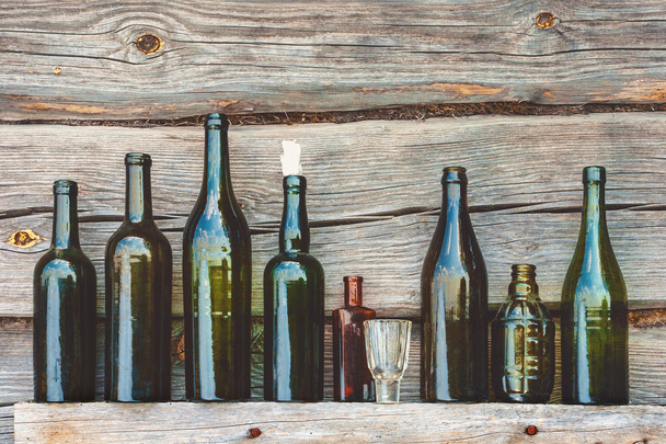 Old bottle and glass - Φωτογραφία, εικόνα