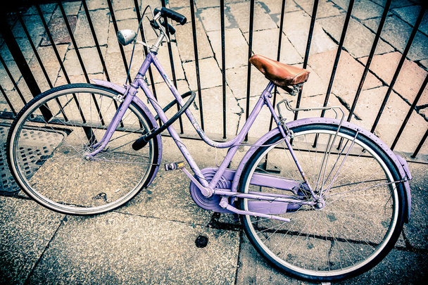 Old purple  bicycle - Fotó, kép