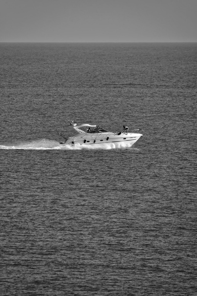 розкішні яхти в Середземному морі - Фото, зображення