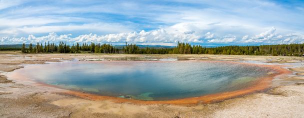 Panoramic view in Yellowstone National Park - Fotografie, Obrázek
