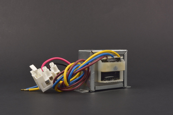 Inductieve component, elektrische spanning transformator, torus - Foto, afbeelding