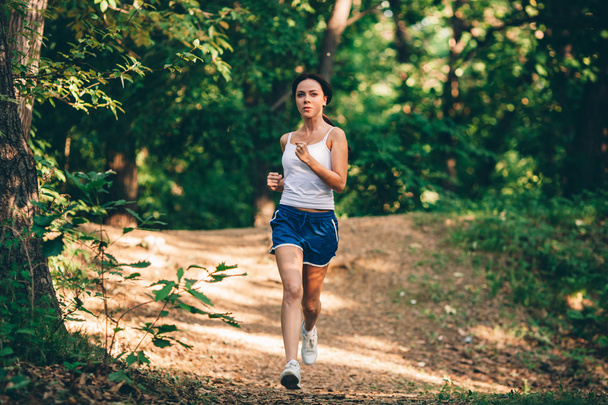 woman running in the park - Foto, Imagem