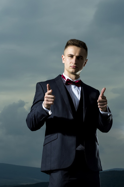 Successful man in formal suit - Фото, изображение